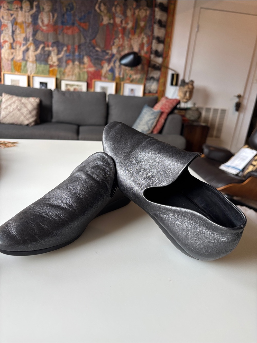 Arche Black Leather Women's Slip-On Flats